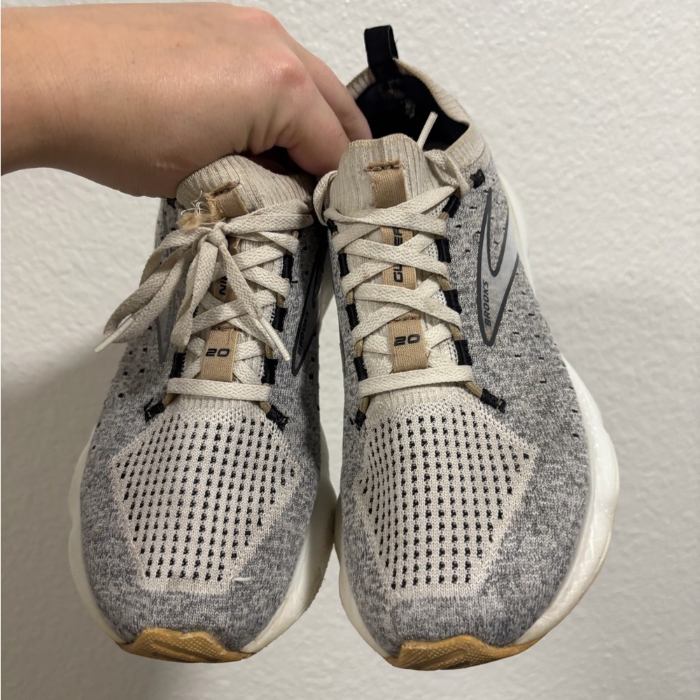 Brooks Glycerin 20 Neutral Running Shoe - Gray & White - Picture 7 of 9